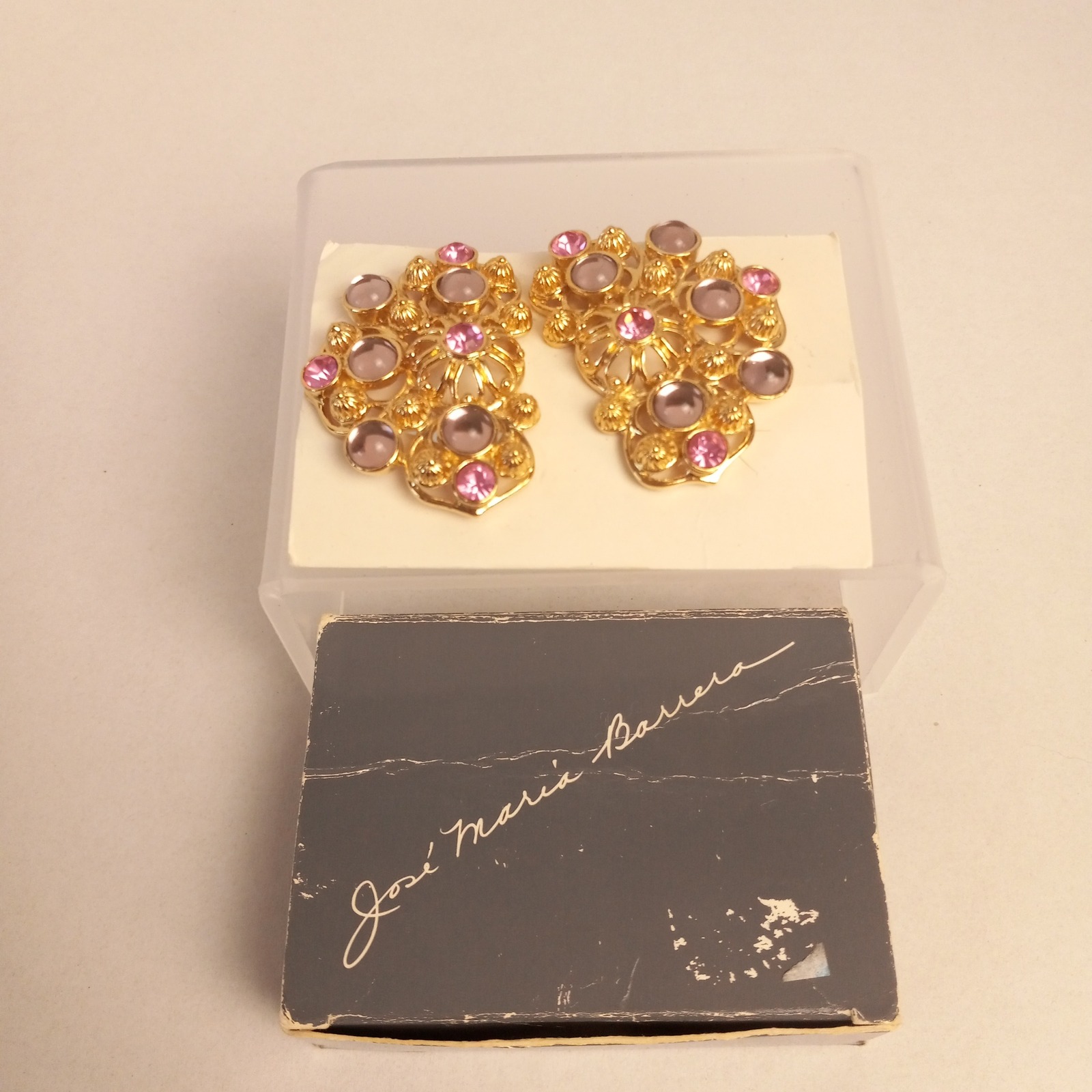 Jose Maria Barrera Avon Vintage 1992 Pink Mauve Gold Tone Clip On Earrings Boxed